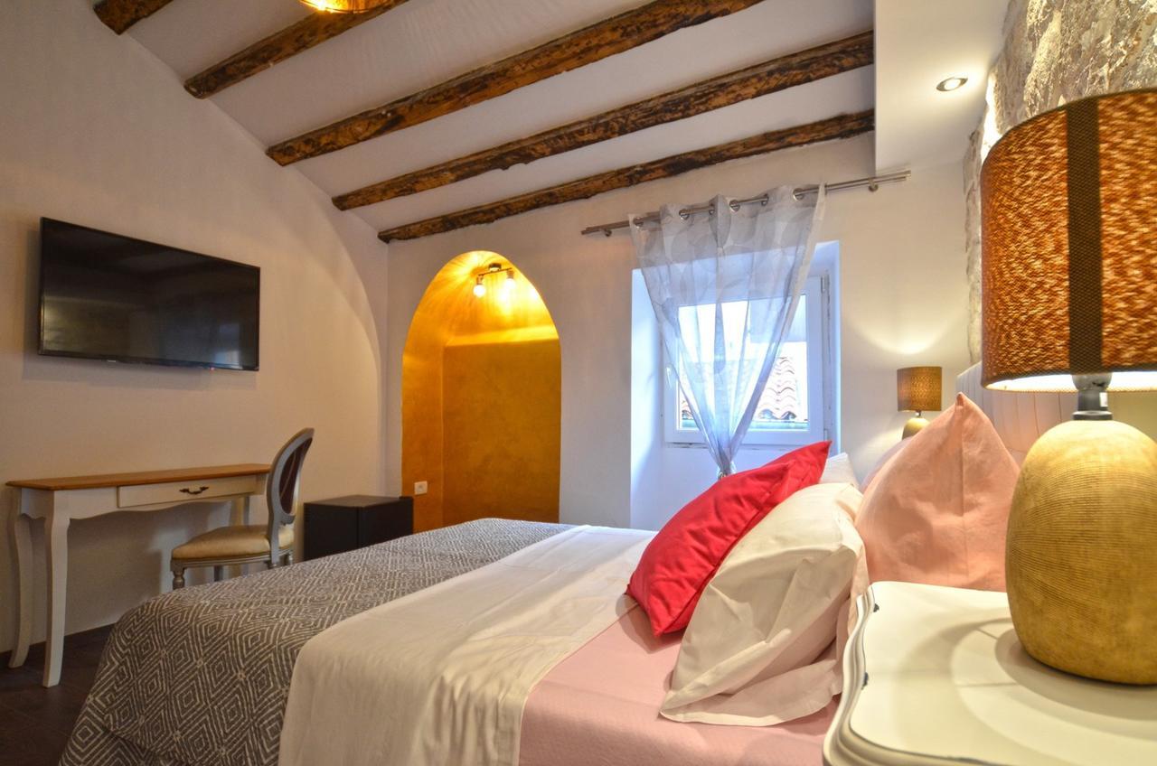Noanna Apartment Rovinj Exteriör bild